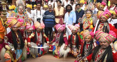 ಬಾದಾಮಿಯಲ್ಲಿ “ಕರ್ಣಾಟಬಲಂ ಅಜೇಯಂ” ಹಾಡಿದ ದೃಶ್ಯ ವೈಭವ